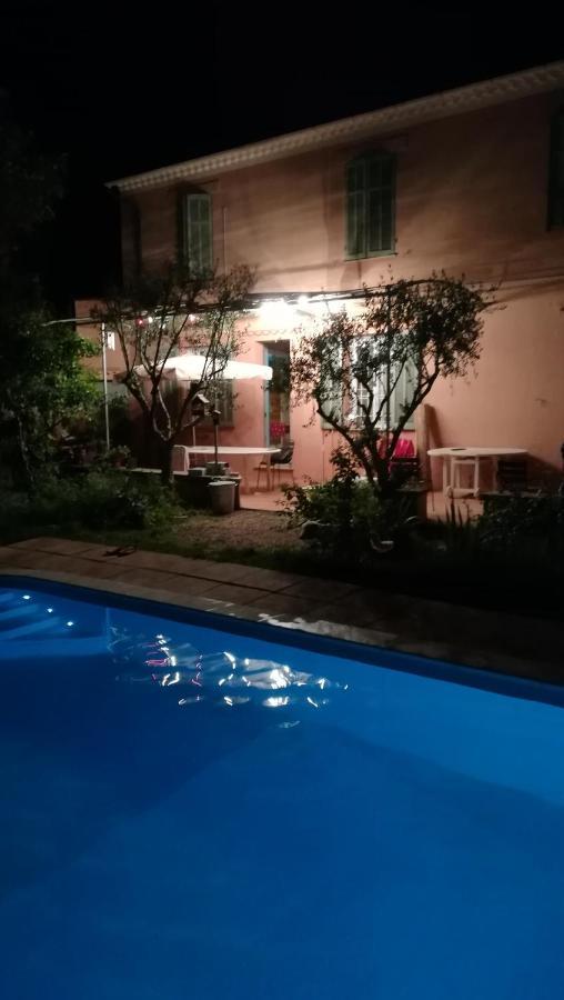 Lolifan En Provence Bed & Breakfast Brignoles Exterior photo