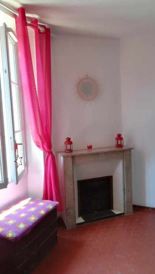 Lolifan En Provence Bed & Breakfast Brignoles Exterior photo